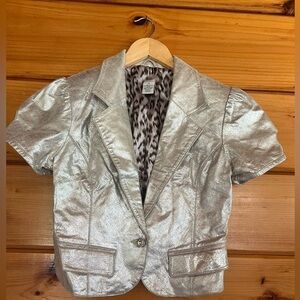 Eye Catching VTG Phosphorus Silver Leather and Leopard Lining Cap Sleeve Jacket